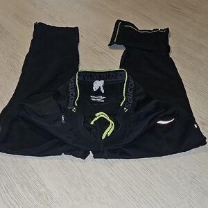 Saucony Mens Black Track Pants Joggers with Neon Green Trim Medium